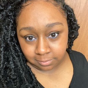 Meet your Posher, Sherrie